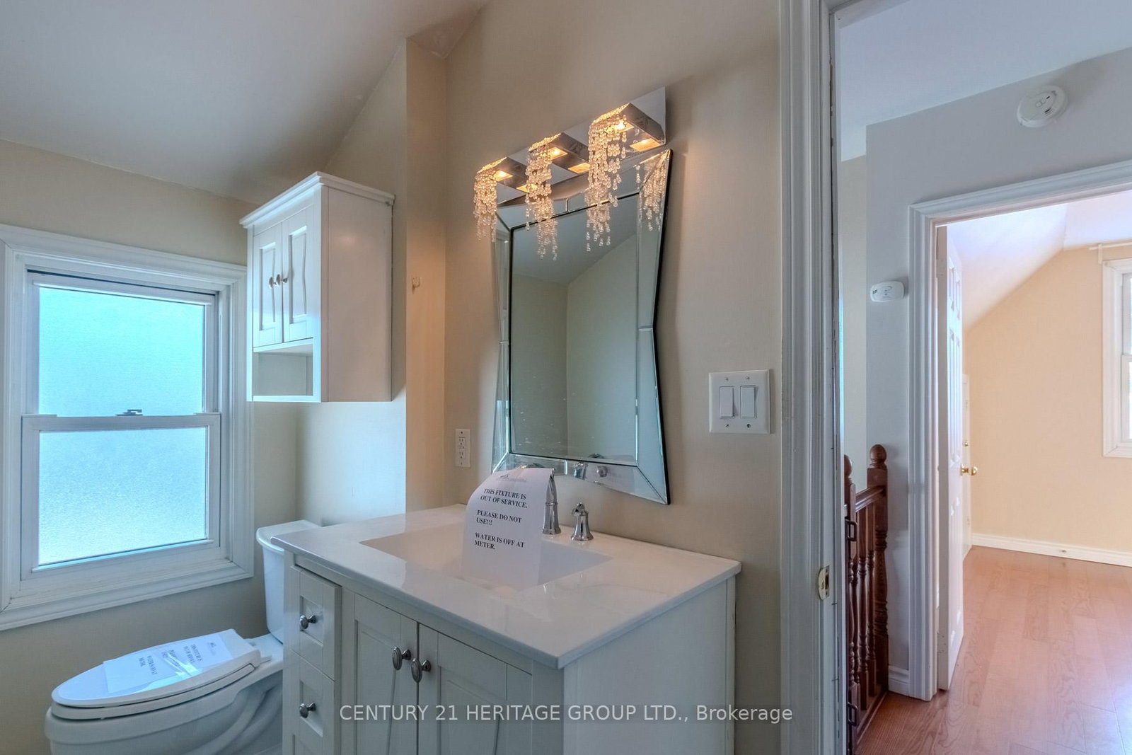 2232 Queensway Drive • Burlington, ON photo 11