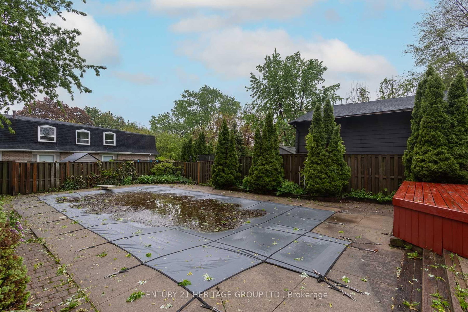 2232 Queensway Drive • Burlington, ON photo 18