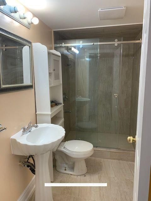 Bsmt - 5951 Mersey St, Mississauga, L5V 1W1 | Image 3