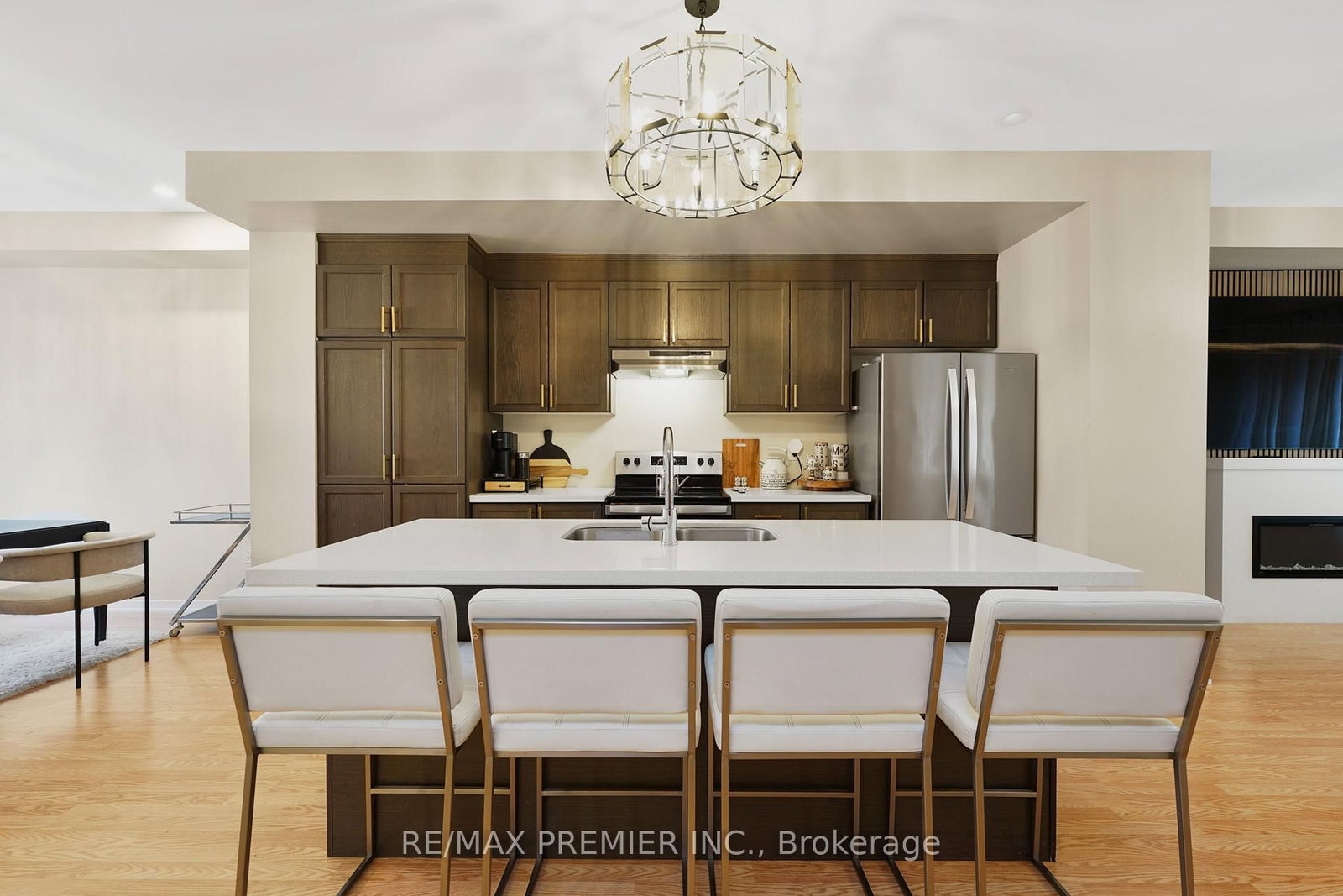 Townhouse for sale at 12 Heathrow Lane, Caledon, Ontario, L7E 4M4 - Bolton East - MLS: W12786764