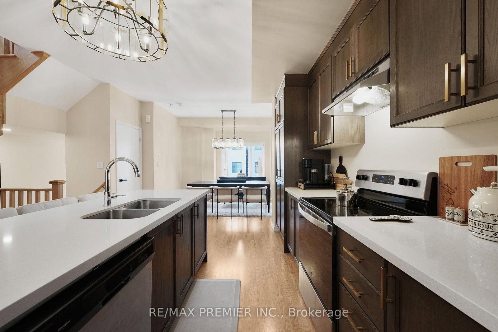 Townhouse for sale at 12 Heathrow Lane, Caledon, Ontario, L7E 4M4 - Bolton East - MLS: W12786764