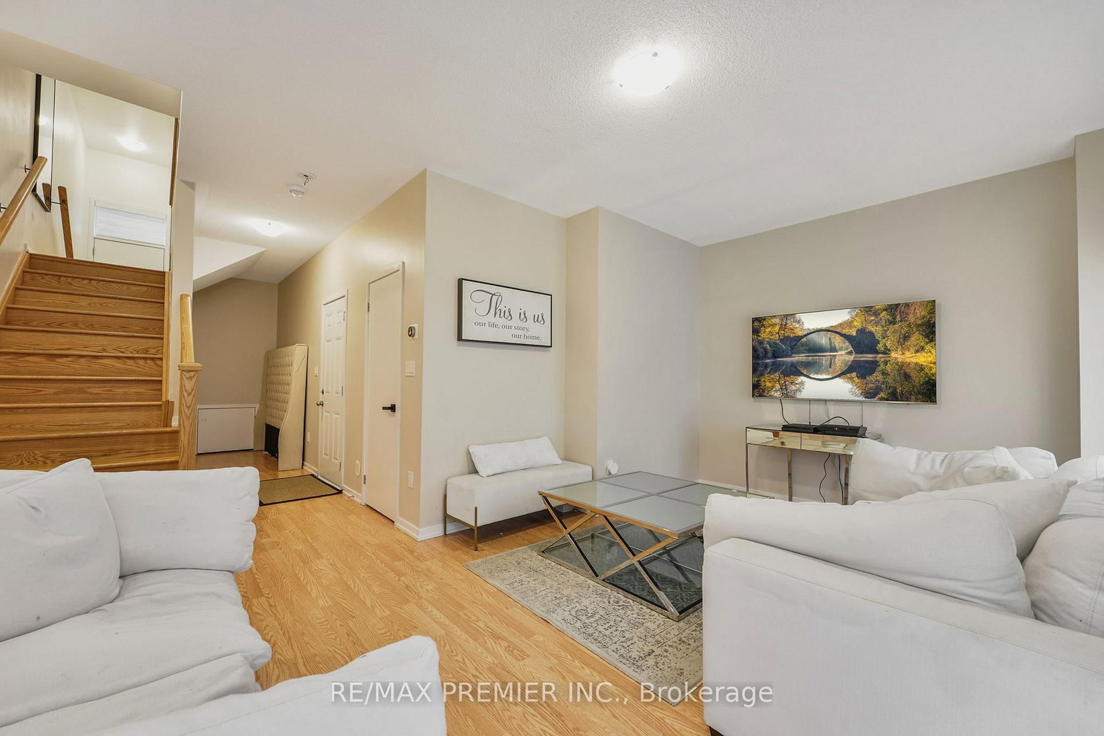 Townhouse for sale at 12 Heathrow Lane, Caledon, Ontario, L7E 4M4 - Bolton East - MLS: W12786764