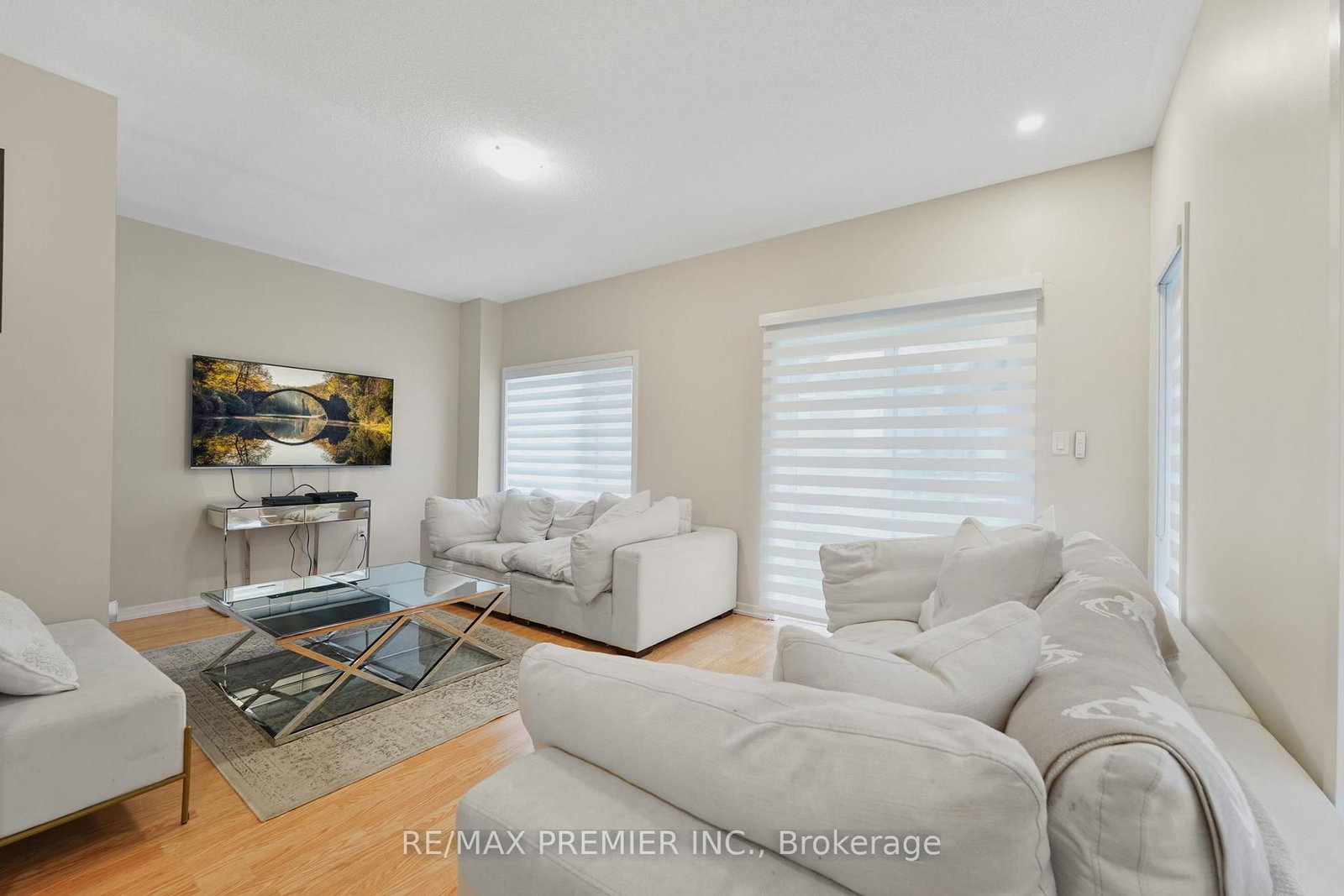 Townhouse for sale at 12 Heathrow Lane, Caledon, Ontario, L7E 4M4 - Bolton East - MLS: W12786764