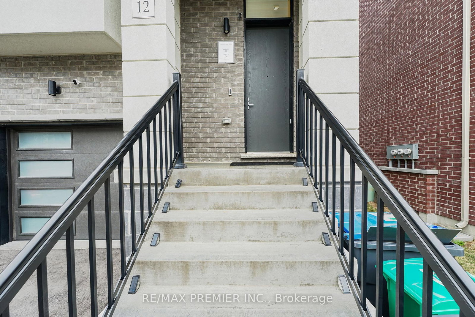 Townhouse for sale at 12 Heathrow Lane, Caledon, Ontario, L7E 4M4 - Bolton East - MLS: W12786764