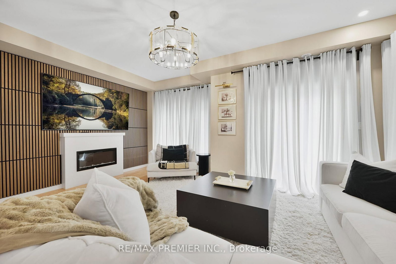 Townhouse for sale at 12 Heathrow Lane, Caledon, Ontario, L7E 4M4 - Bolton East - MLS: W12786764