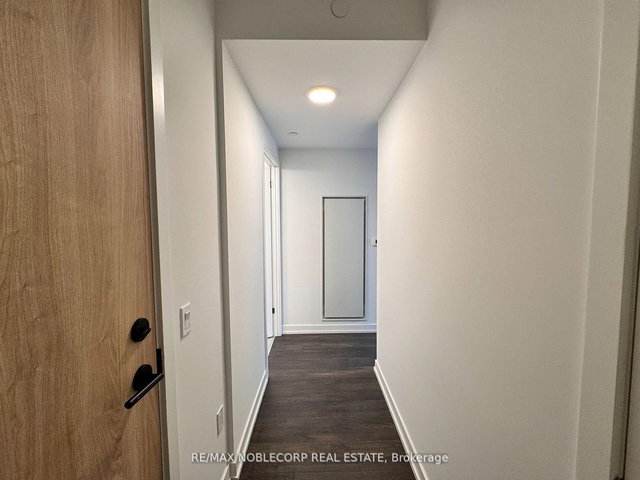 701 - 801 The Queensway