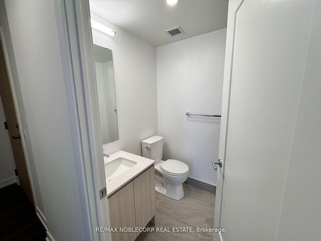 701 - 801 The Queensway