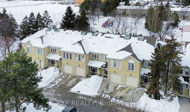 43 Hartnell Sq, Brampton, L6S 5W8 | Image 2