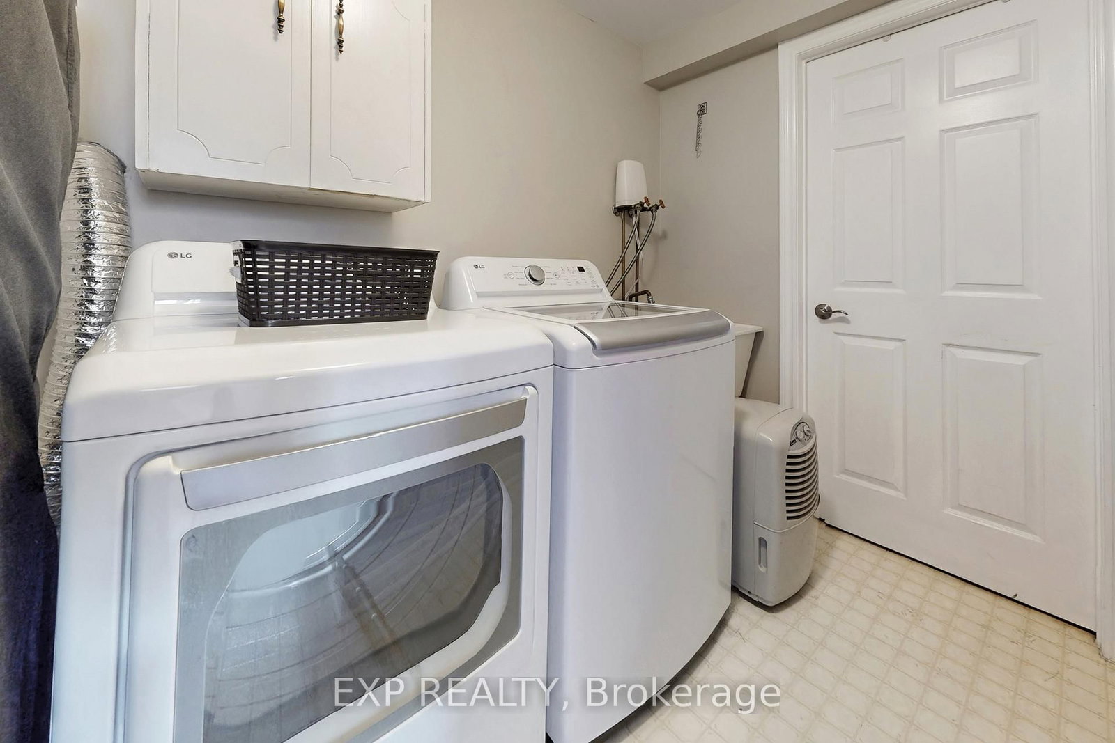 Townhouse for sale at 43 Hartnell Square, Brampton, Ontario, L6S 5W8 - Central Park - MLS: W12786962