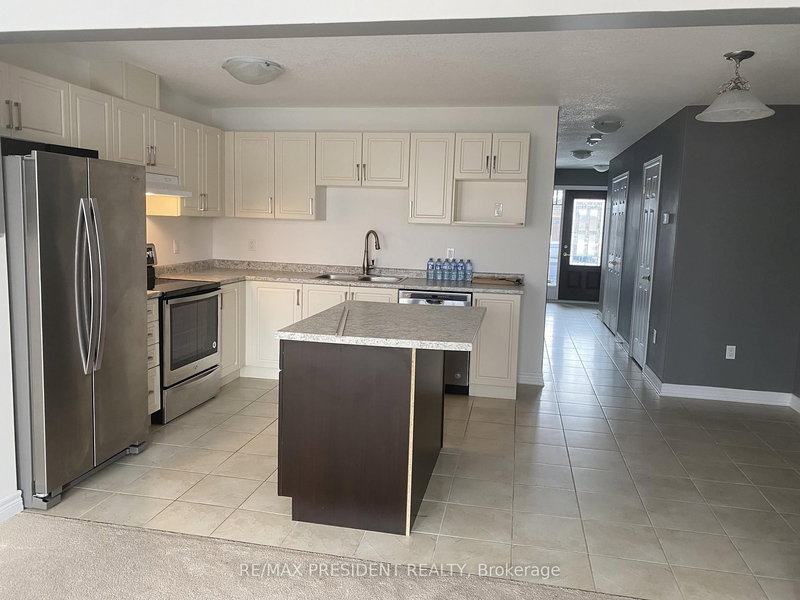 37 Winterton Crt W, Orangeville, L9W 5H8 | Image 2