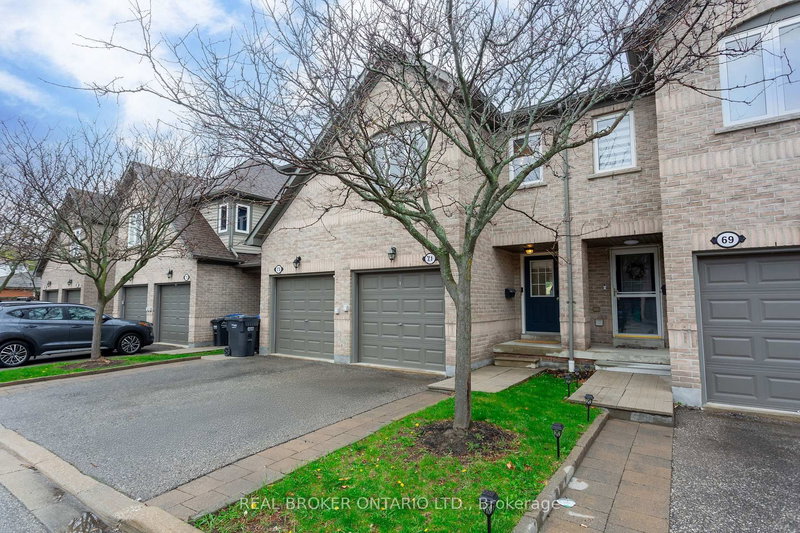 TH71 - 86 Joymar Dr, Mississauga, L5M 7Z6 | Image 3