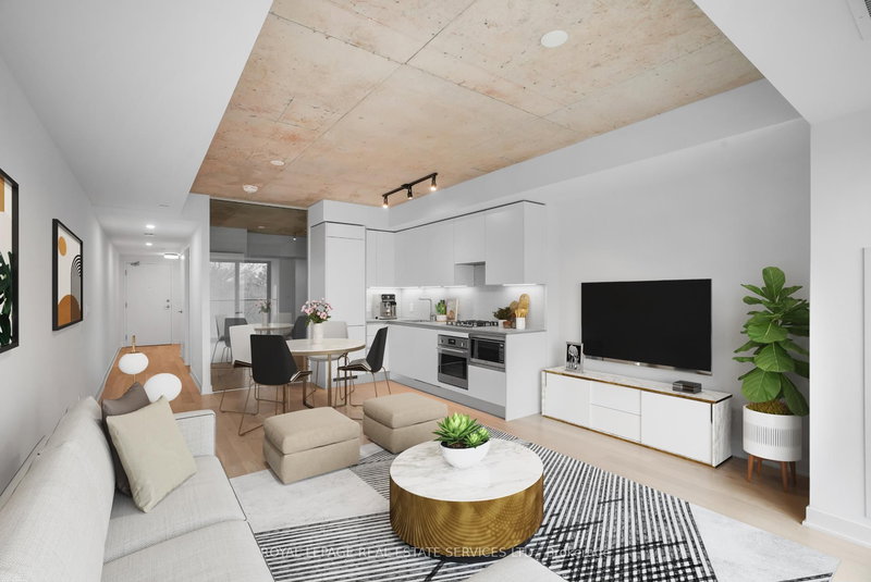 302 - 2720 Dundas St W, Toronto, M6P 1Y2 | Image 2