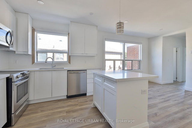 8 - 2841 Keele Street