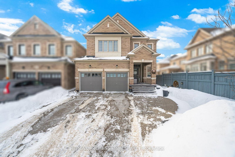 5 Mugford Cres, Brampton, L6Y 6A7 | Image 2