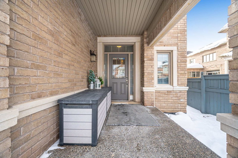 5 Mugford Cres, Brampton, L6Y 6A7 | Image 3