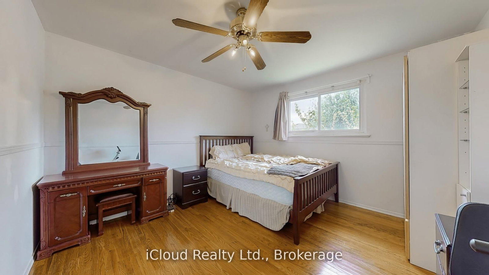 Semi-Detached House for sale at 19 Flamingo Crescent, Brampton, Ontario, L6T 2G4 - Southgate - MLS: W12787646