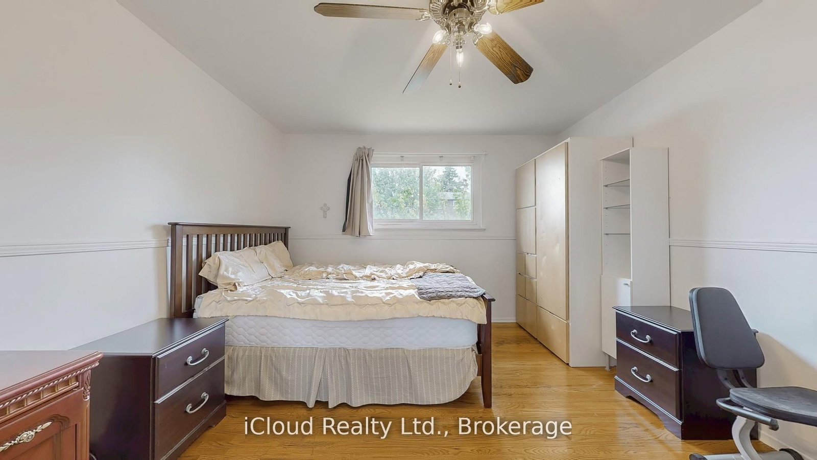 Semi-Detached House for sale at 19 Flamingo Crescent, Brampton, Ontario, L6T 2G4 - Southgate - MLS: W12787646