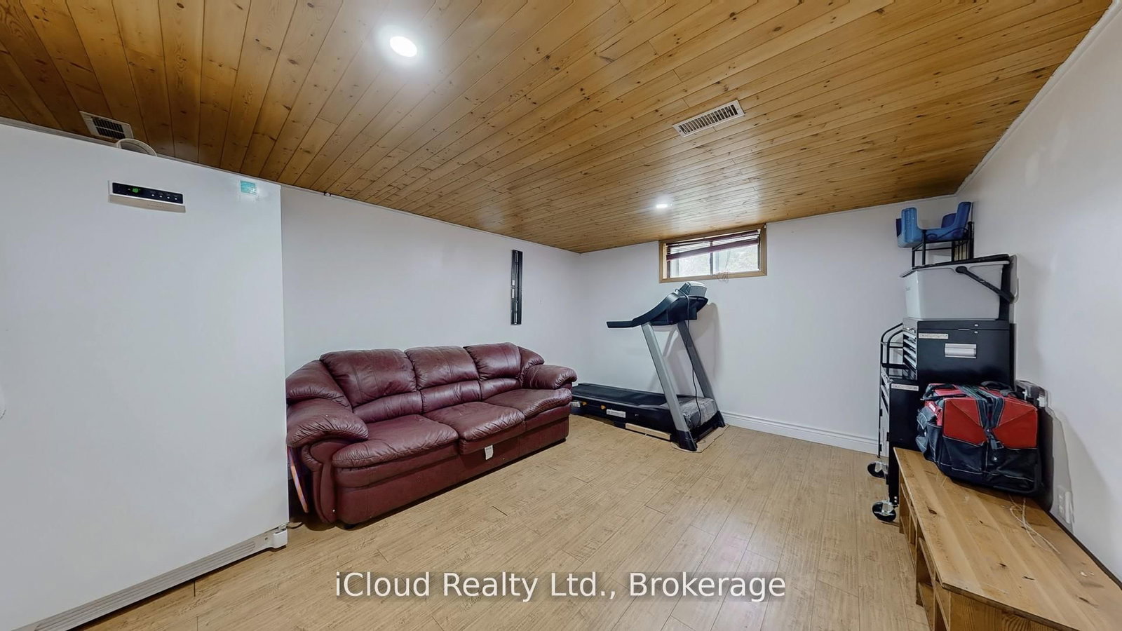 Semi-Detached House for sale at 19 Flamingo Crescent, Brampton, Ontario, L6T 2G4 - Southgate - MLS: W12787646