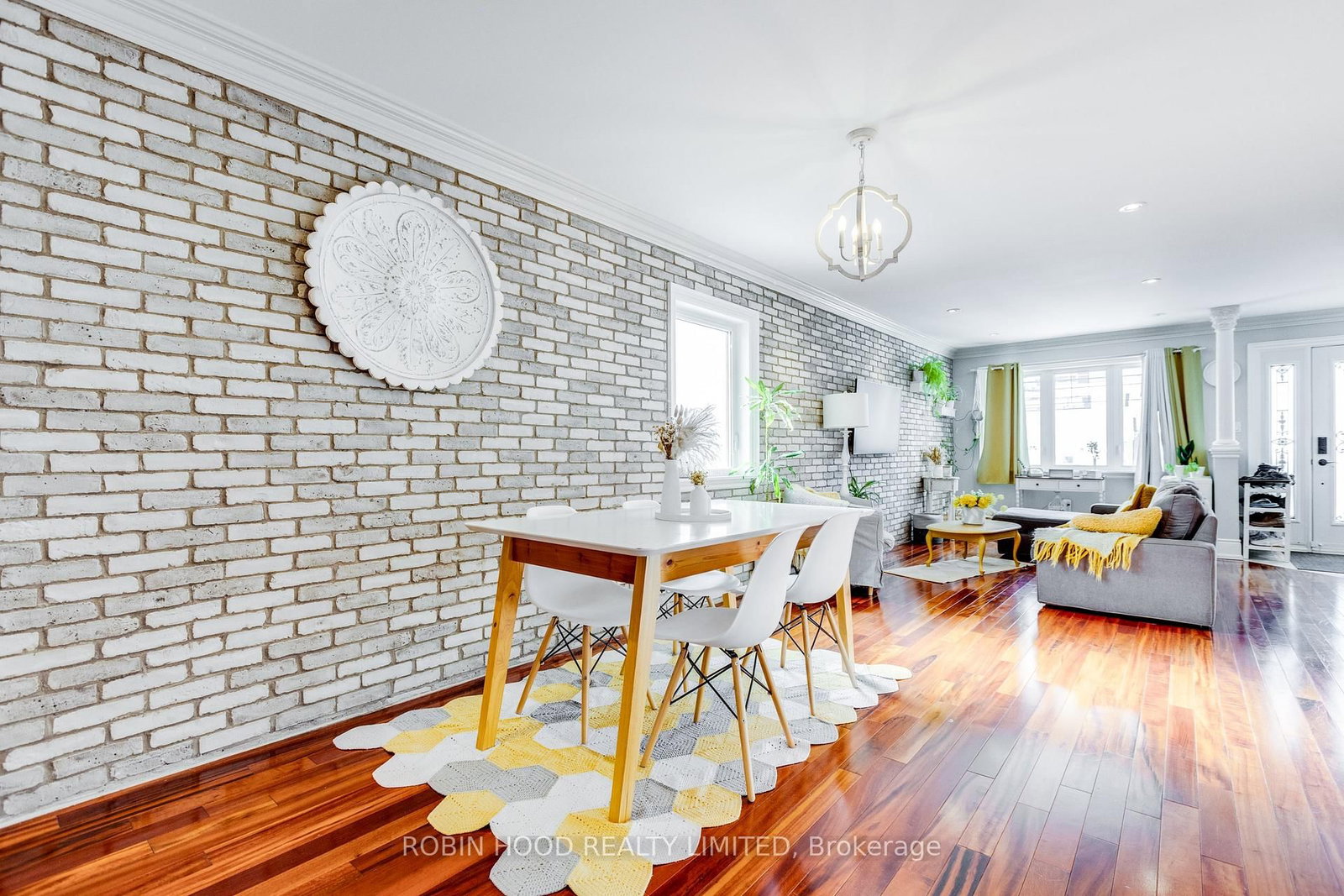 Listing Image 7