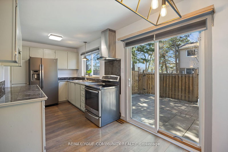 39 - 1020 CENTRAL PARK Dr, Brampton, L6S 3J5 | Image 2