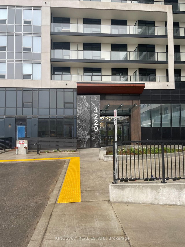 1002 - 3220 William Coltson Avenue