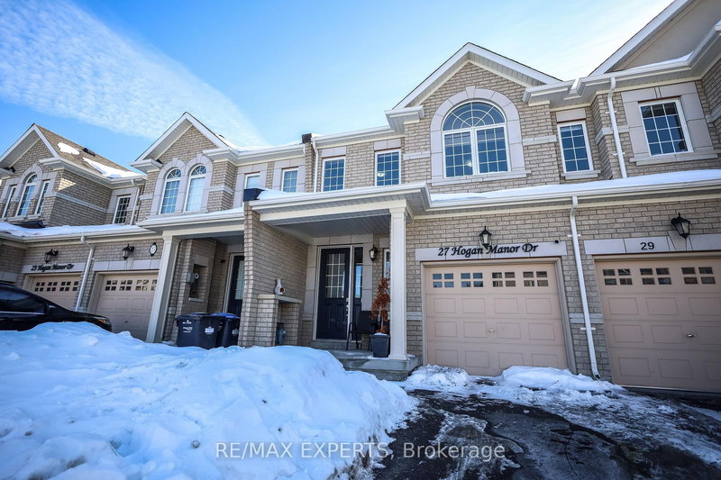 27 Hogan Manor Dr, Brampton, L7A 4V3 | Image 2