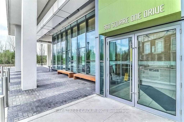 1610 - 360 Square One Drive