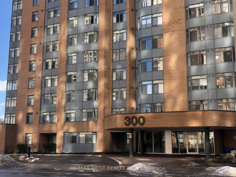Unit 1007 — 300 Webb Drive, Mississauga