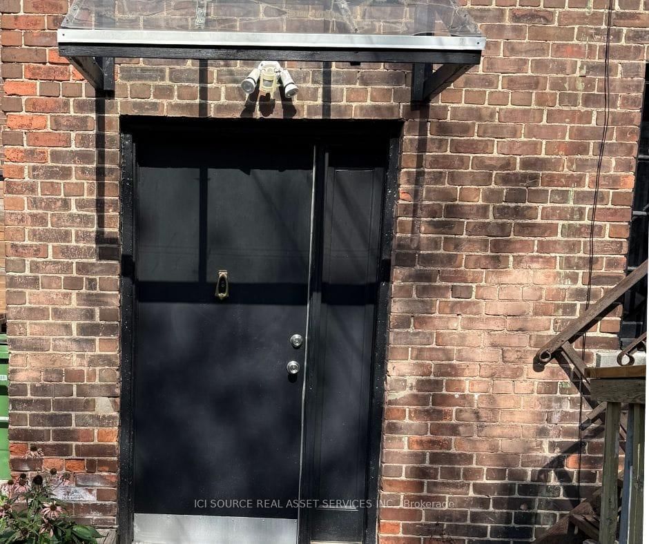 3097 Dundas Street W, Unit Rear Unit - Photo 3