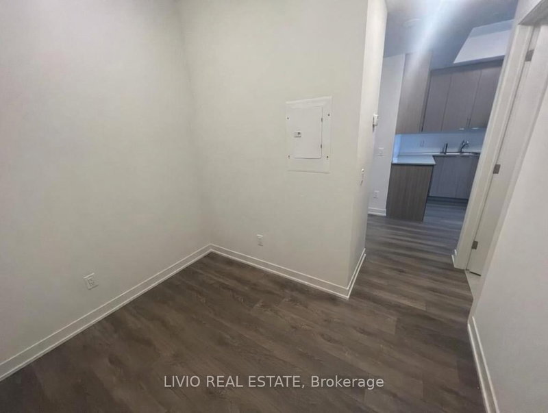 315 - 62 Sky Harbour Dr E, Brampton, L6Y 6J2 | Image 2