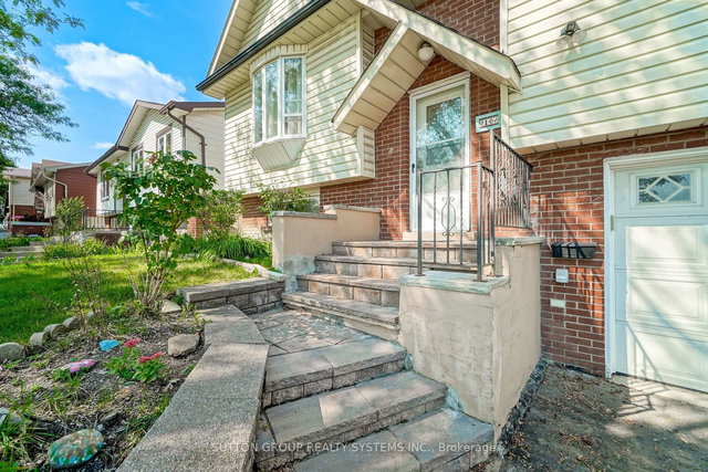 Upper level - 10 Linkdale Road