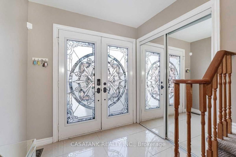 59 Lormel Gate, Brampton, L7A 2R6 | Image 3