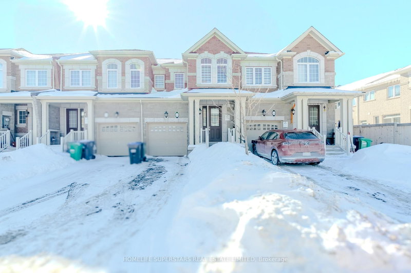 16 Gosset Rd, Brampton, L7A 0C3 | Image 2