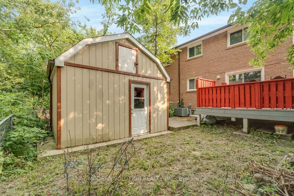 Semi-Detached House for sale at 142 Mill Street, Brampton, Ontario, L6X 2P2 - Downtown Brampton - MLS: W12790286