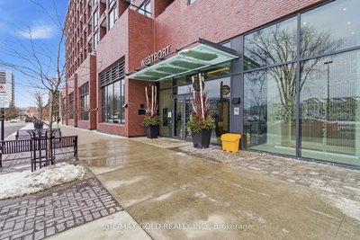 216-28 Ann Street, Mississauga, Ontario image-0-2