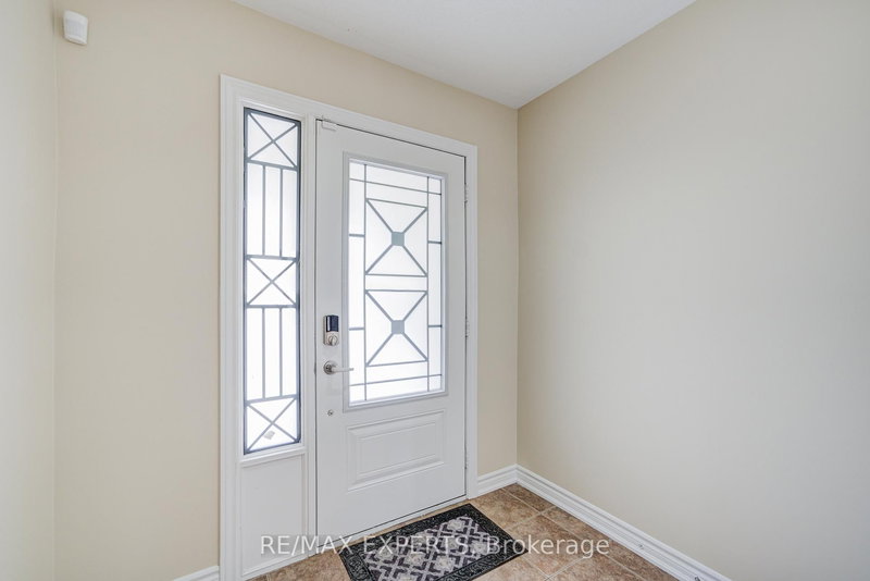 72 Aspen Hills Rd, Brampton, L6Y 0H7 | Image 3