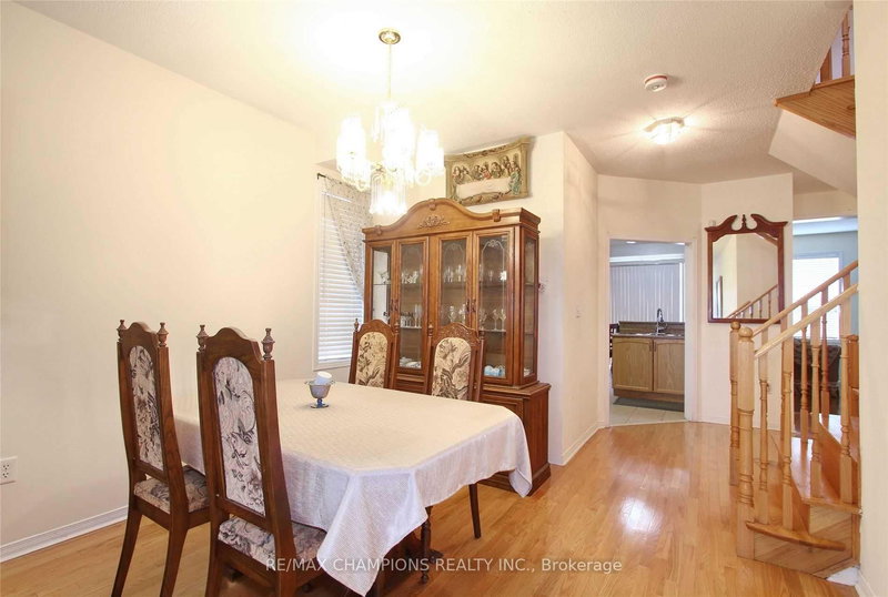 45 Iceberg Tr, Brampton, L6R 0J7 | Image 3