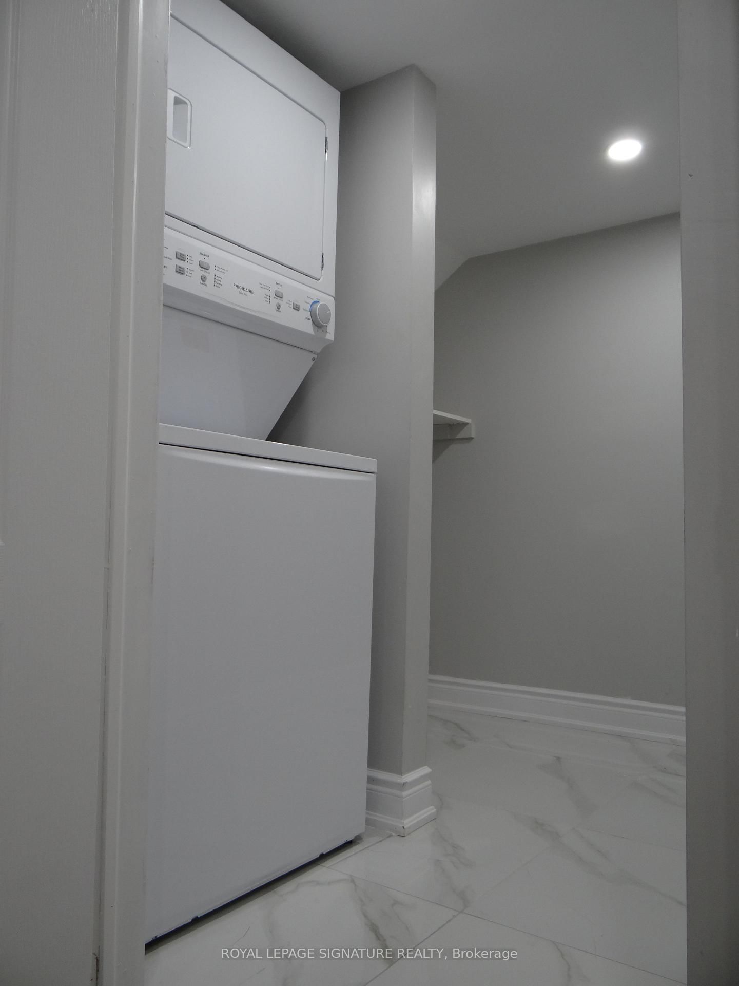 Detached House for lease at 316 Dalgleish Gdns, Milton, Ontario, L9T 6Z6 - Scott - MLS: W12791754