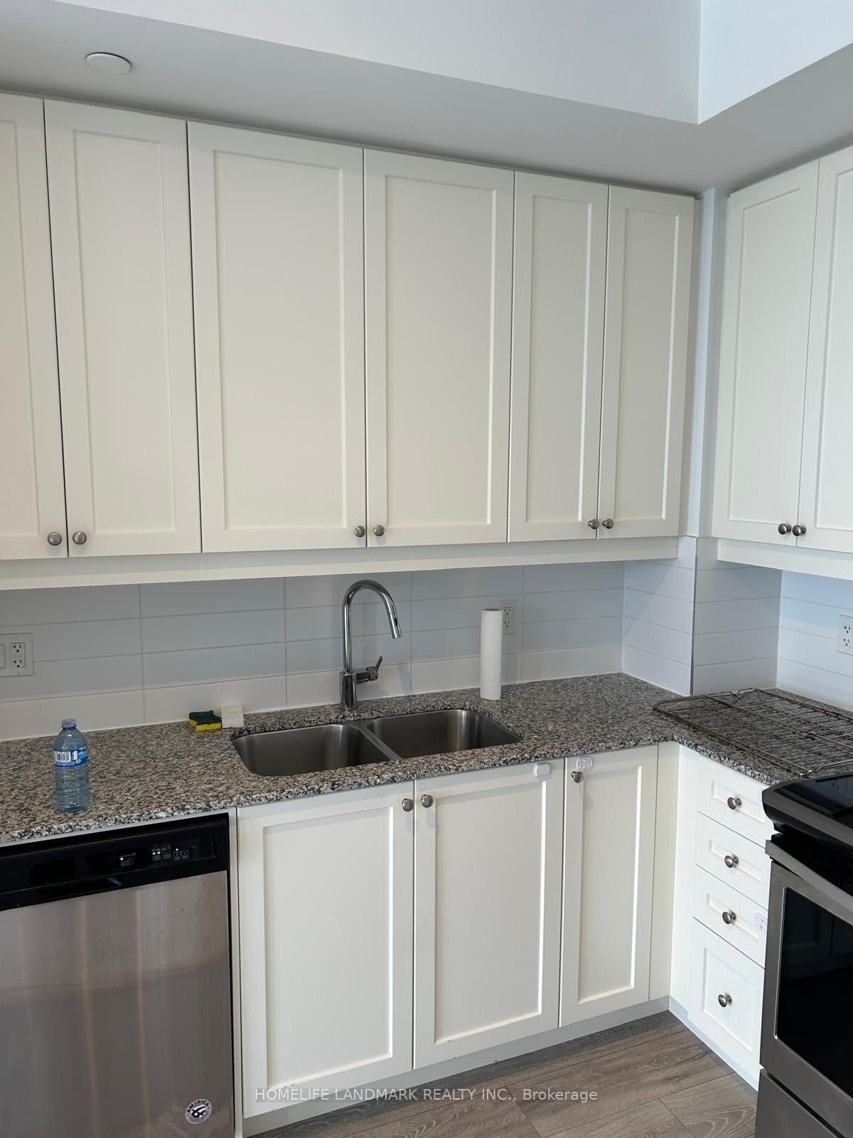 Condo for lease at 1103-1050 Main Street, Milton, Ontario, L9T 9M3 - Dempsey - MLS: W12792012