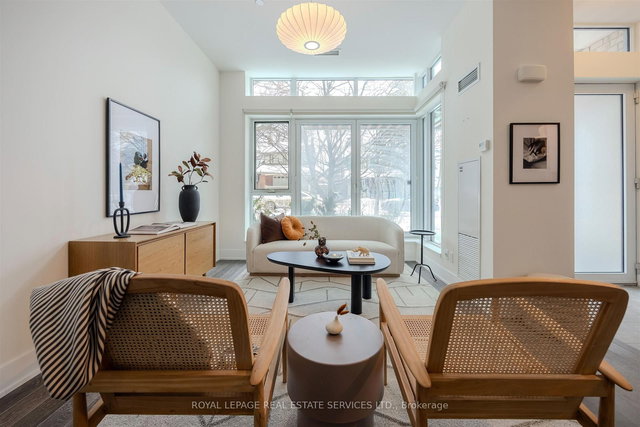 104/8 - 1830 Bloor Street W