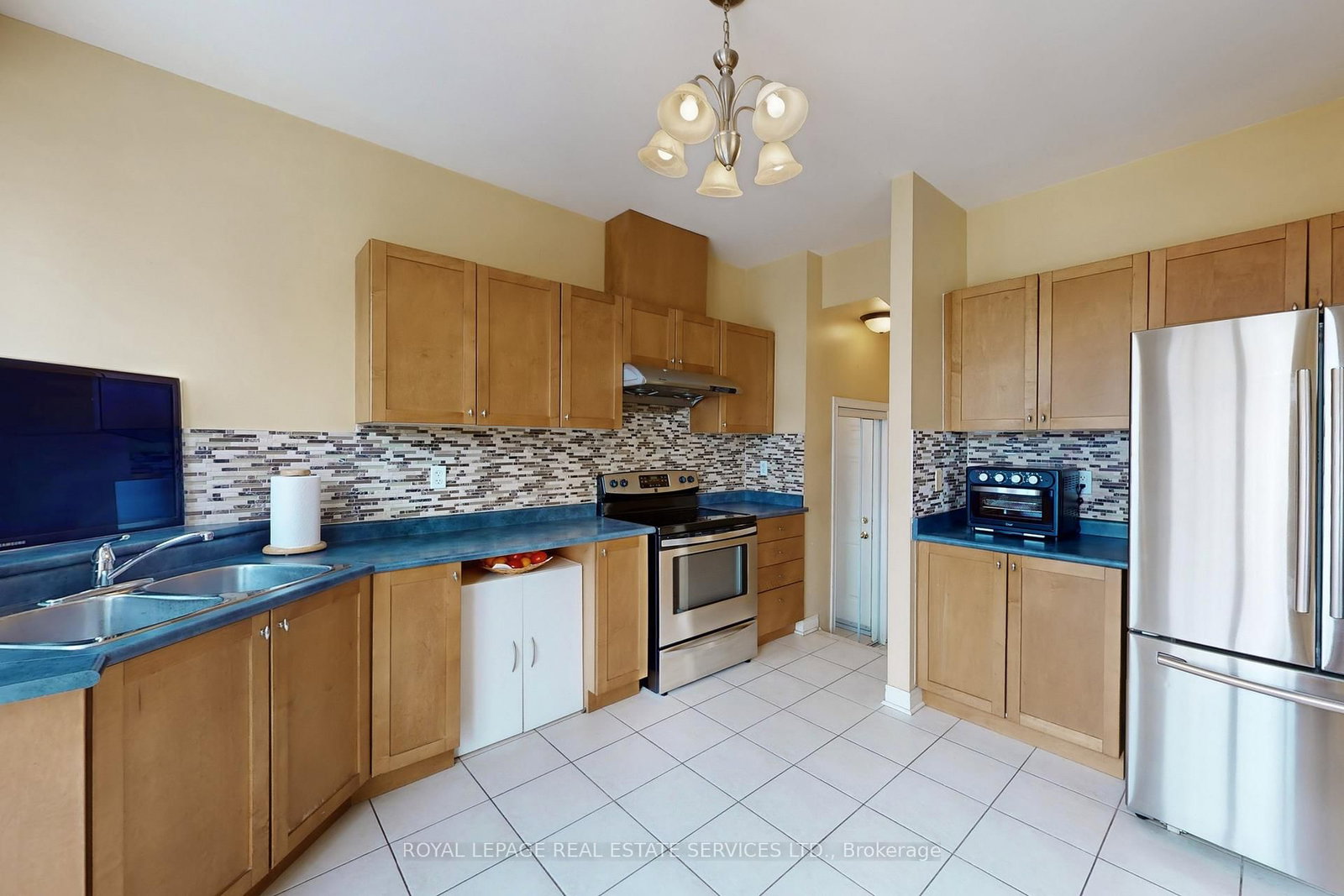 Semi-Detached House for sale at 65 Ashdale Road, Brampton, Ontario, L6Y 5M9 - Bram West - MLS: W12792570