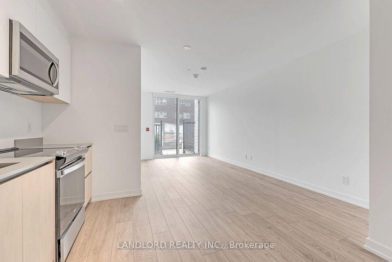 118 - 11 Maryport Ave, Toronto, M3M 0E2 | Image 3