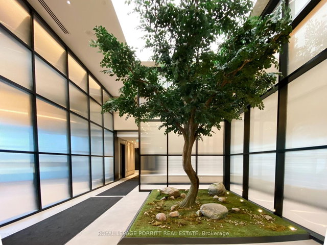 405 - 3220 William Coltson Avenue