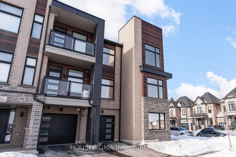 1264 Merton Rd, Oakville, L6M 5M1 | Image 3