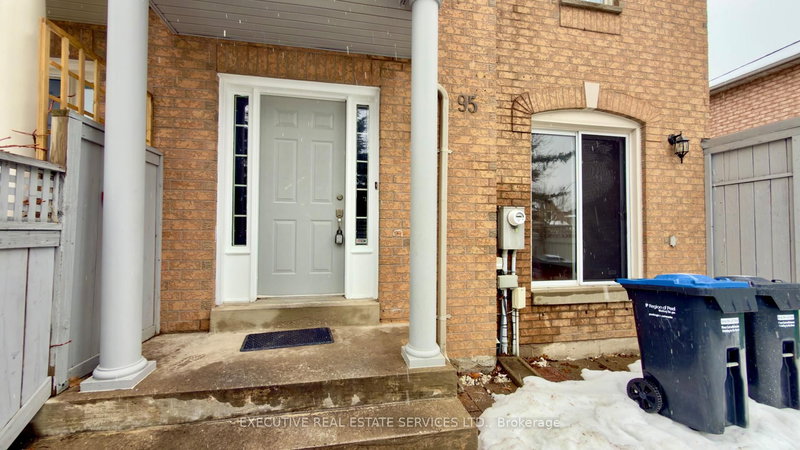 95 Yellow Brick Rd, Brampton, L6V 4K7 | Image 3