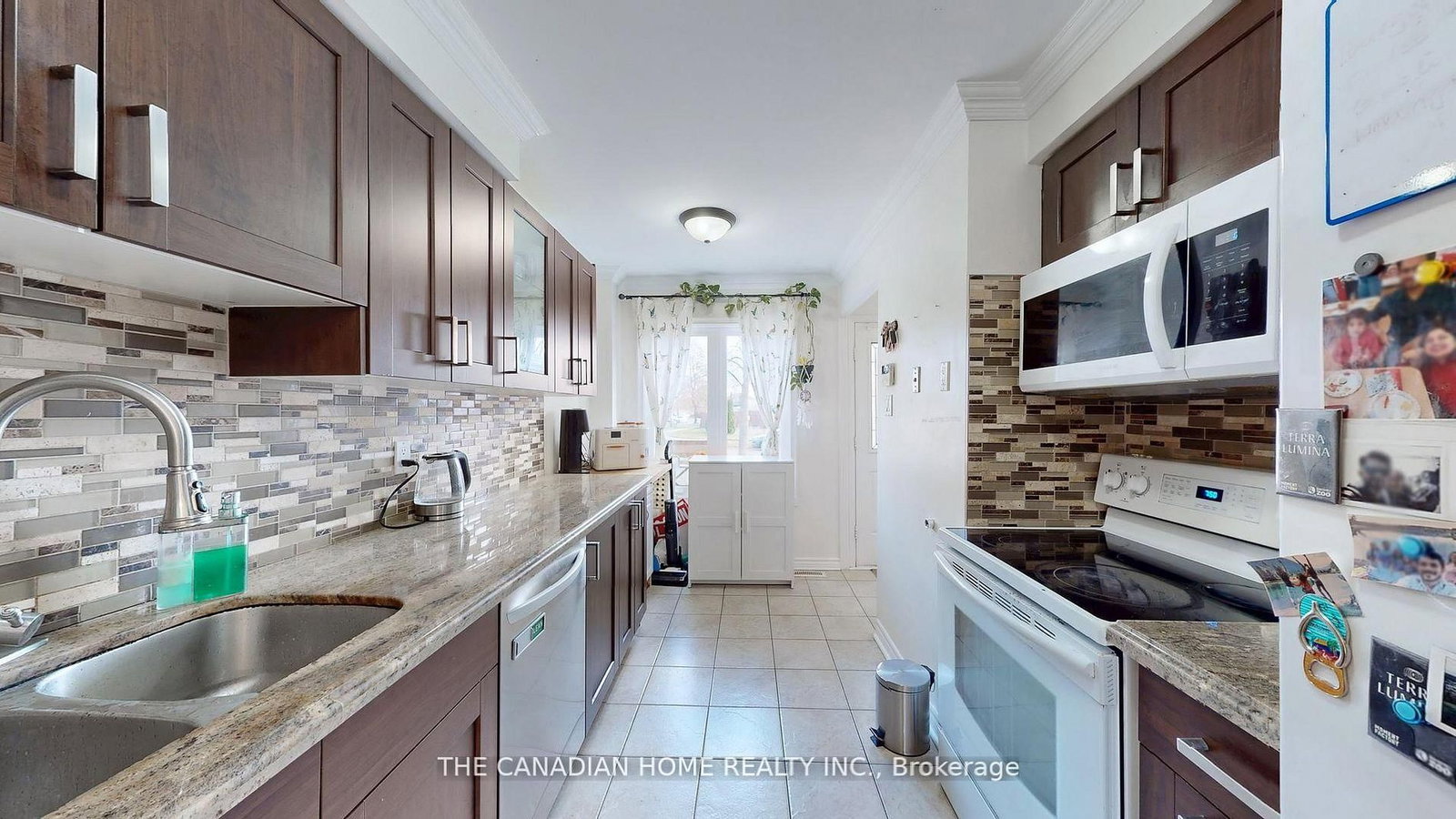 Detached House for sale at 226 Ecclestone Drive, Brampton, Ontario, L6X 3P9 - Brampton West - MLS: W12793586