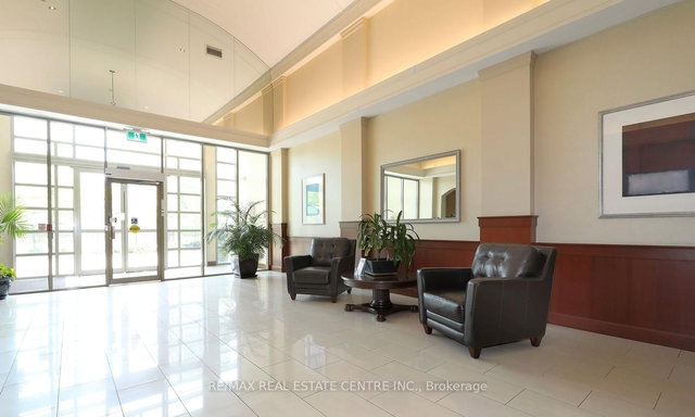 1901 - 1359 Rathburn Road