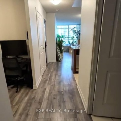 1711-205 Sherway Gardens Road, Toronto, Ontario image-0-2