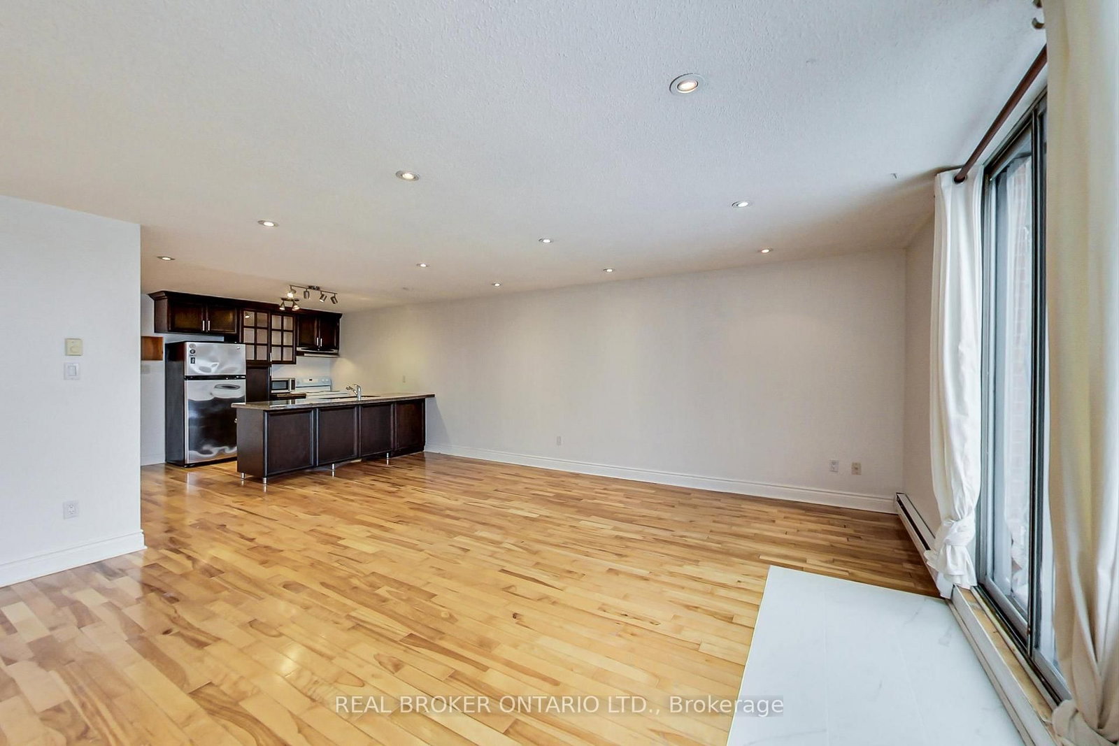 1011 Dufferin Street, Unit 301 - Photo 4