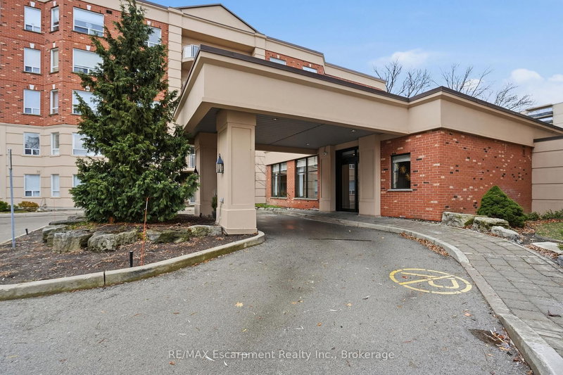 310 - 5188 Lakeshore Rd, Burlington, L7L 6P4 | Image 2